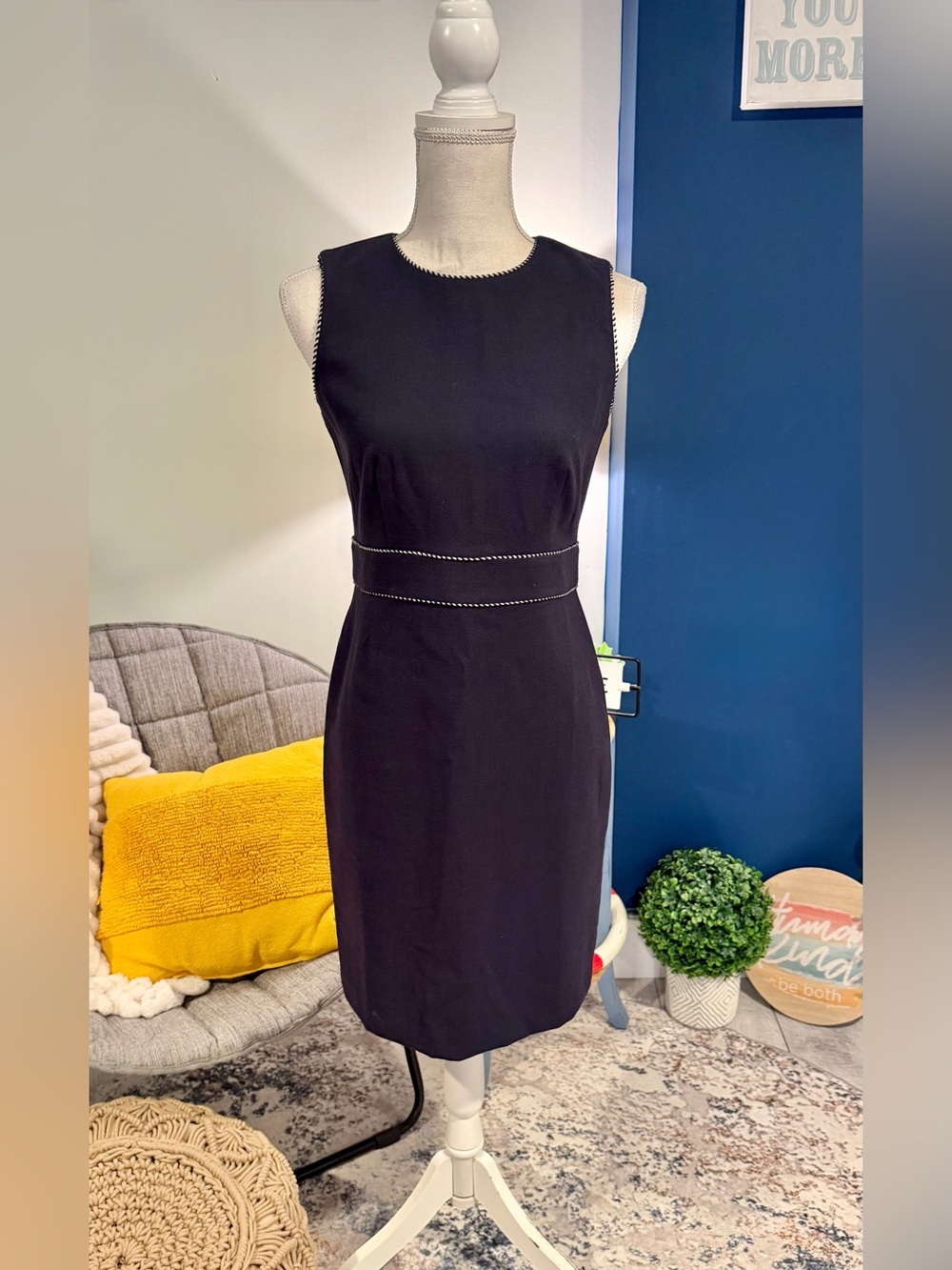 Ann Taylor Petite Navy Sheath Dress 4P
